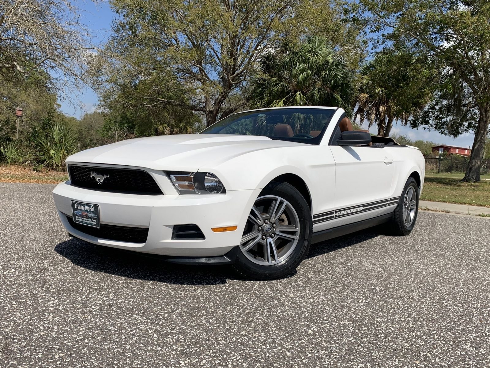 2011 ford mustang convertible
