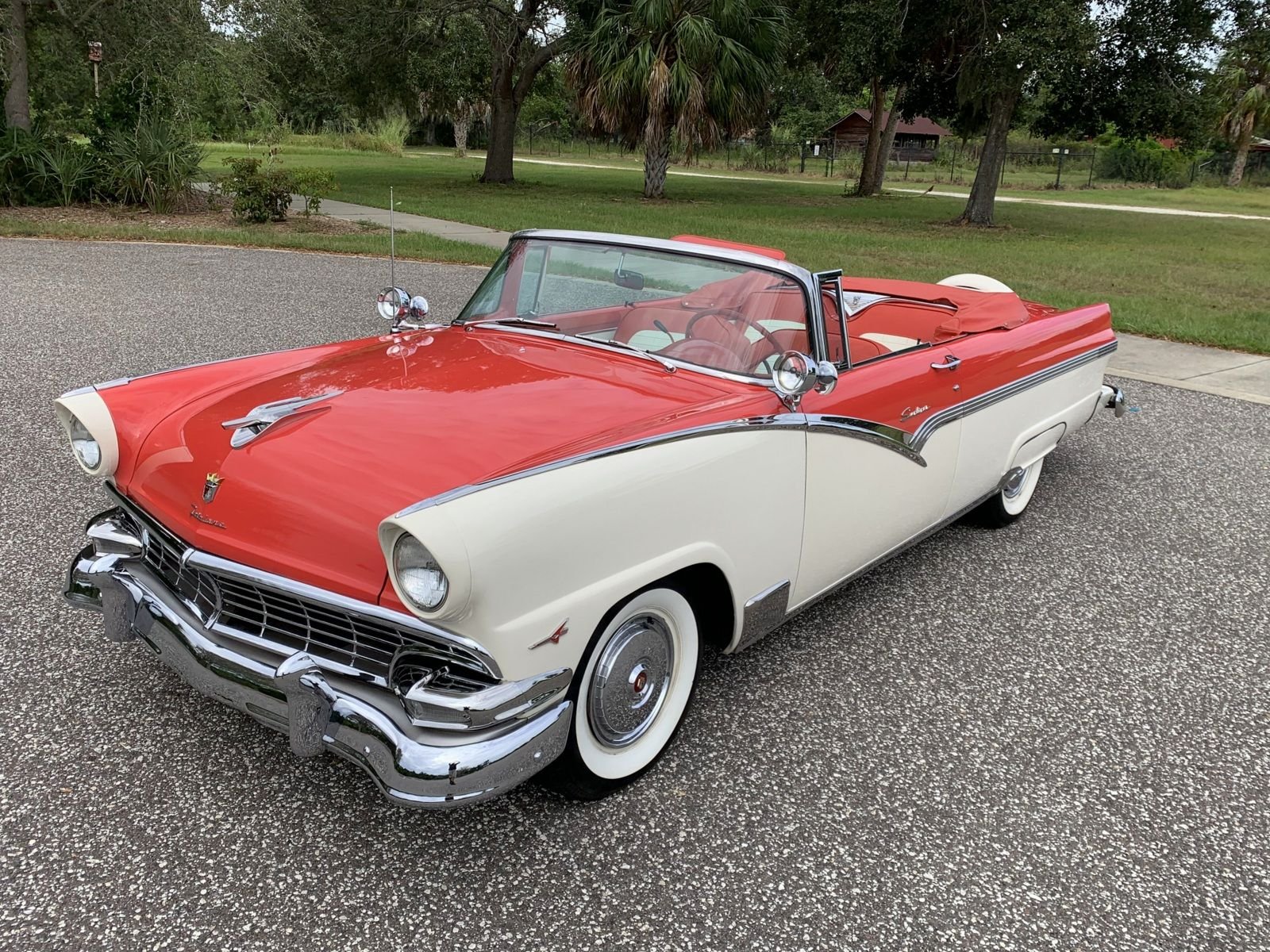 thumbnail image 2 of 1955-1956 Ford Convertible & Victoria 2DR Hardtop Door Glass – Clear, Pair 2 of 3