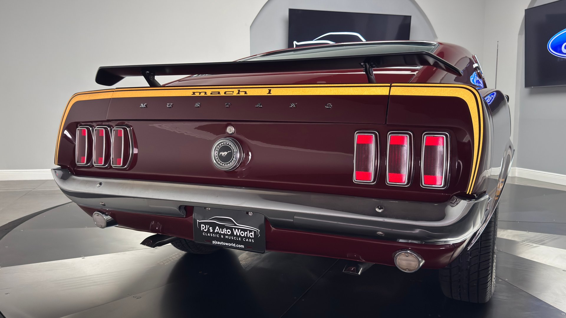 1969 ford mustang fastback