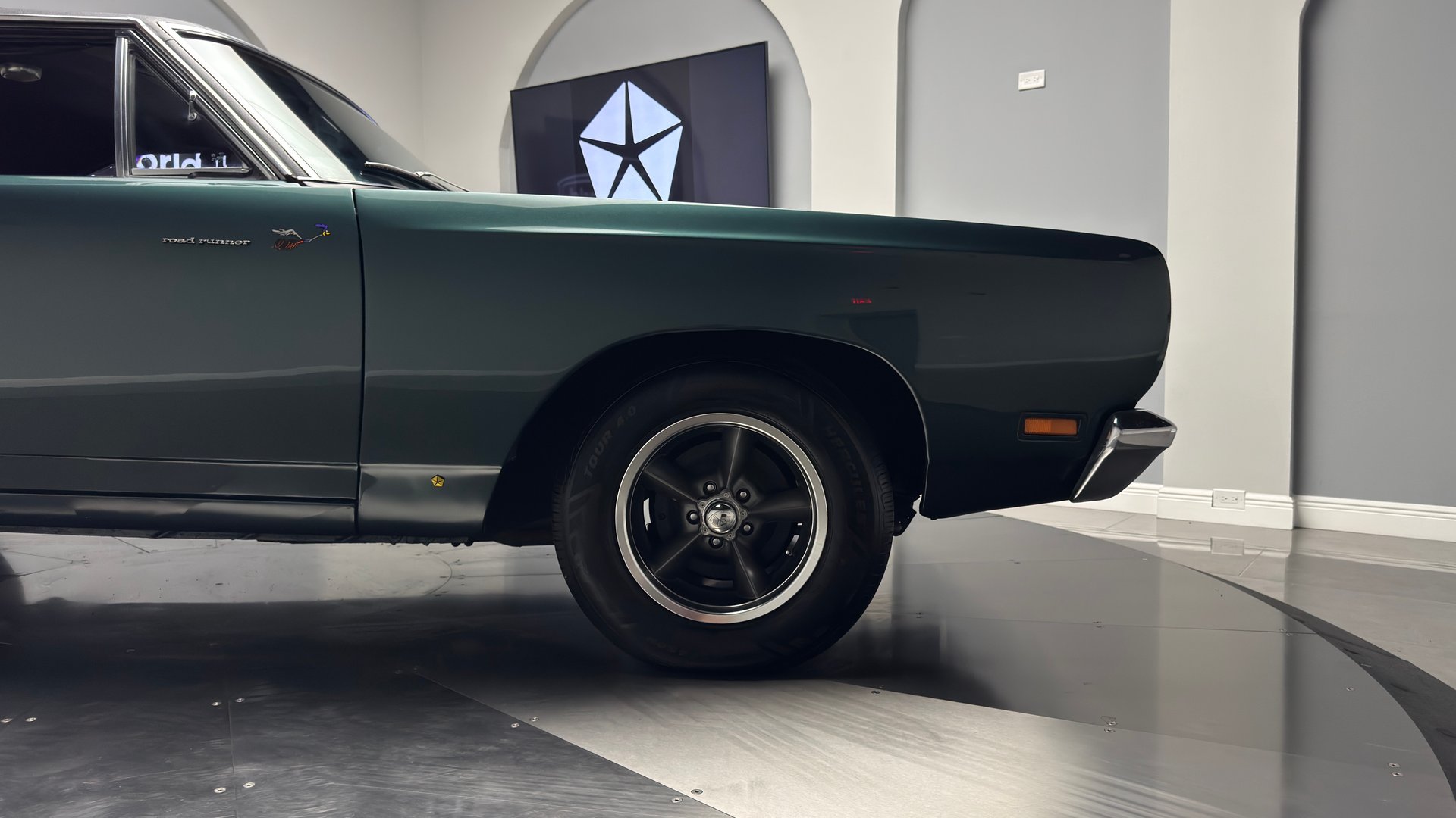 1969 plymouth road runner