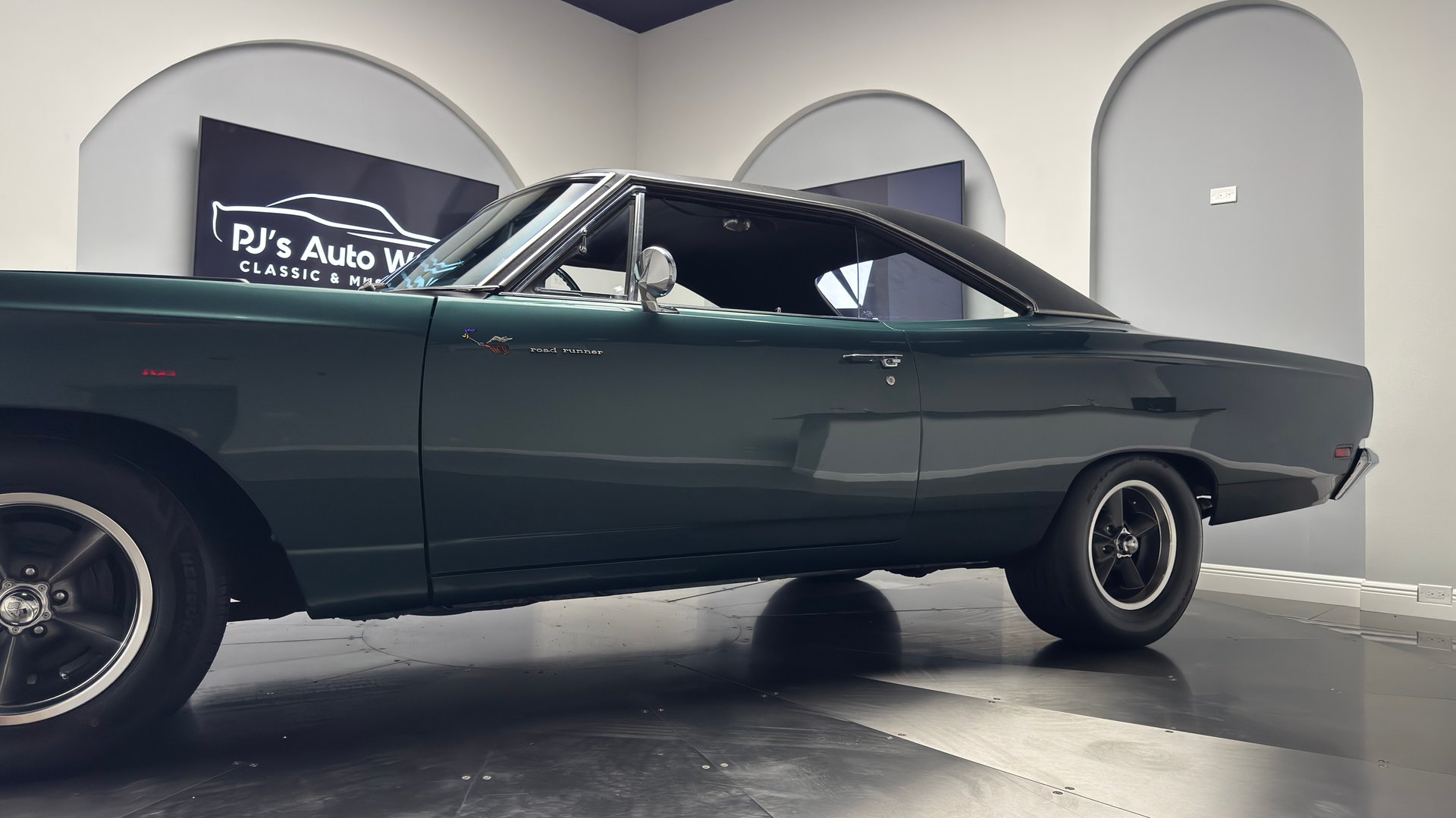 1969 plymouth road runner