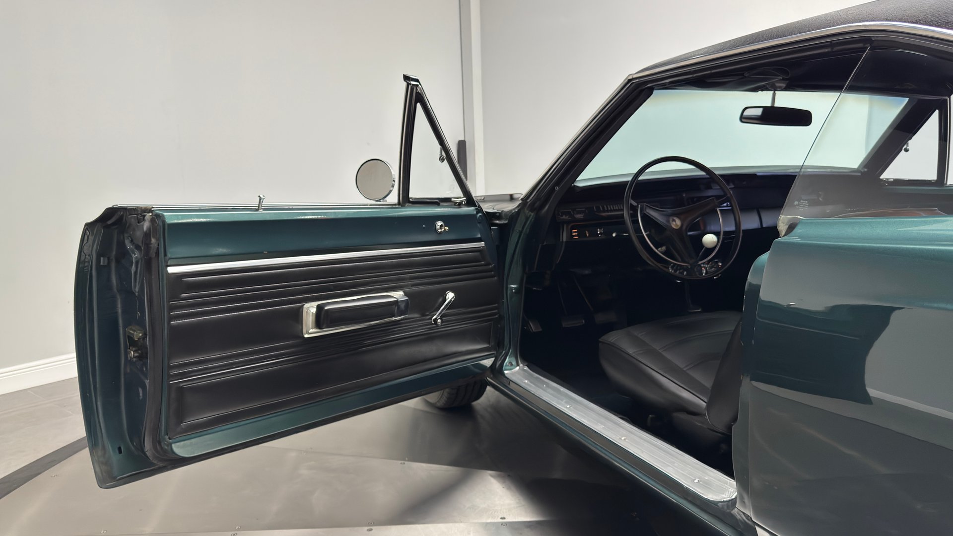 1969 plymouth road runner
