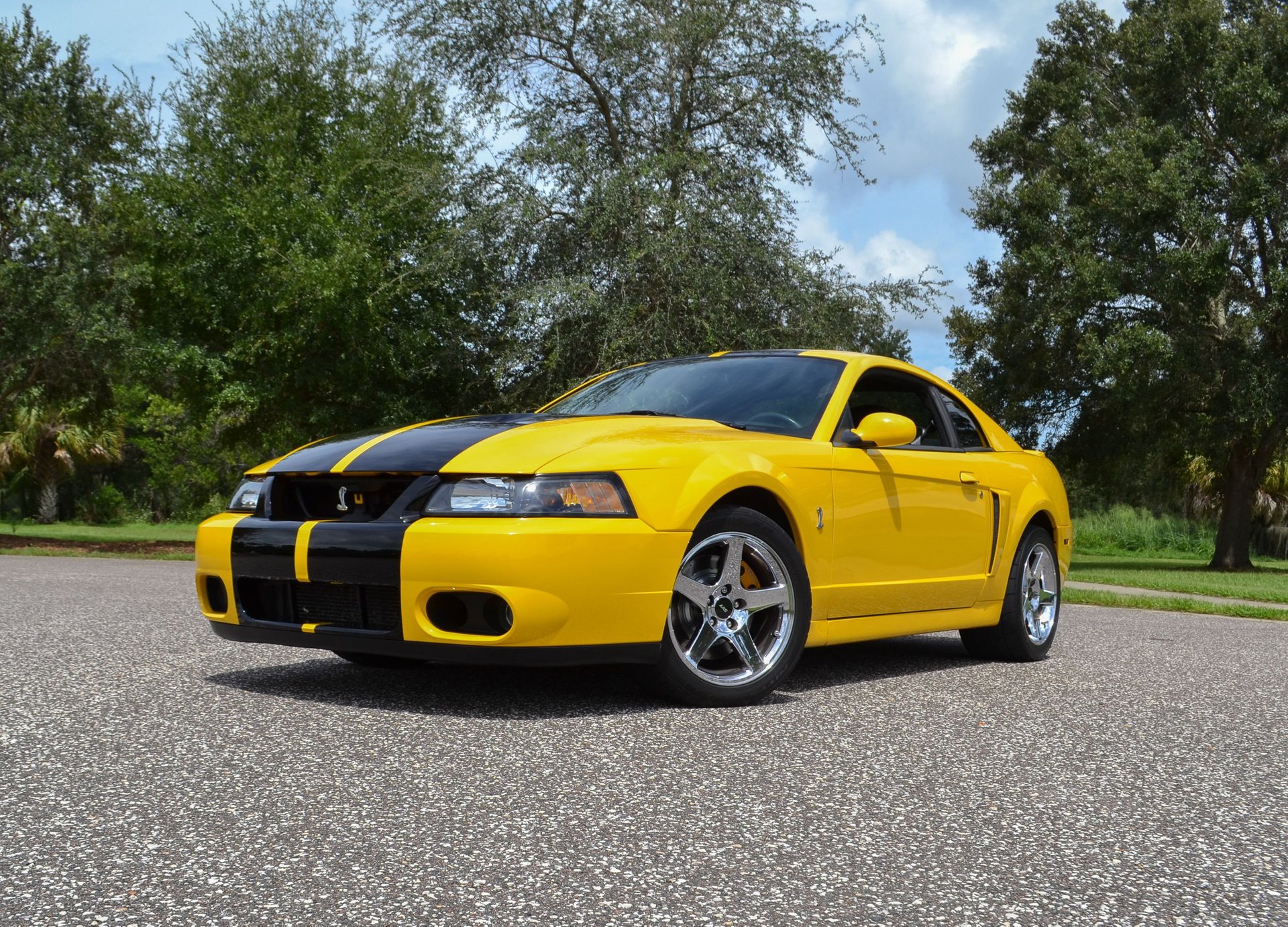 2004 Ford Mustang | PJ's Auto World Classic Cars for Sale