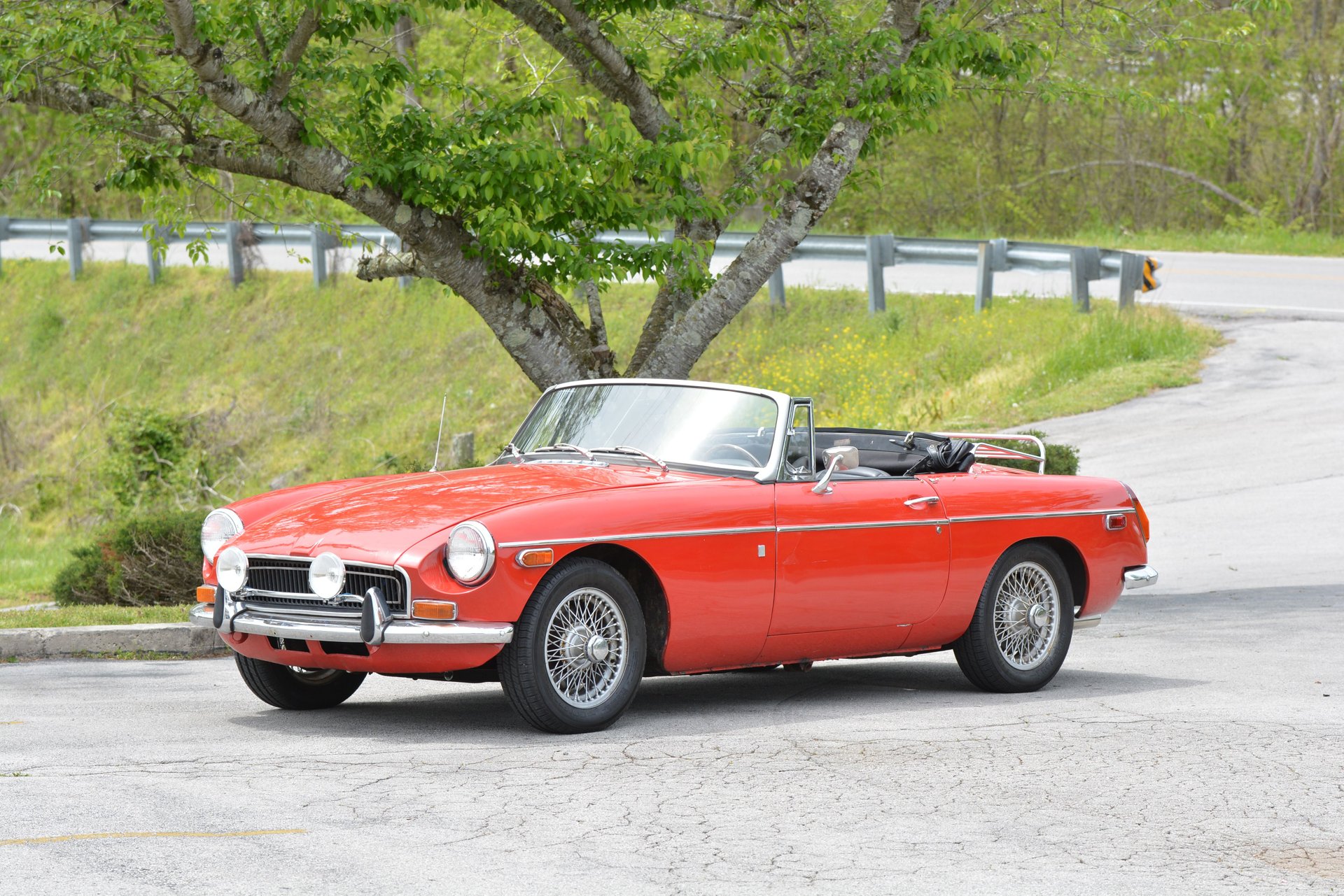 1971 MG MGB | Vintage Planet