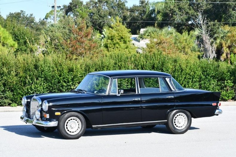 1968 Mercedes-Benz 230