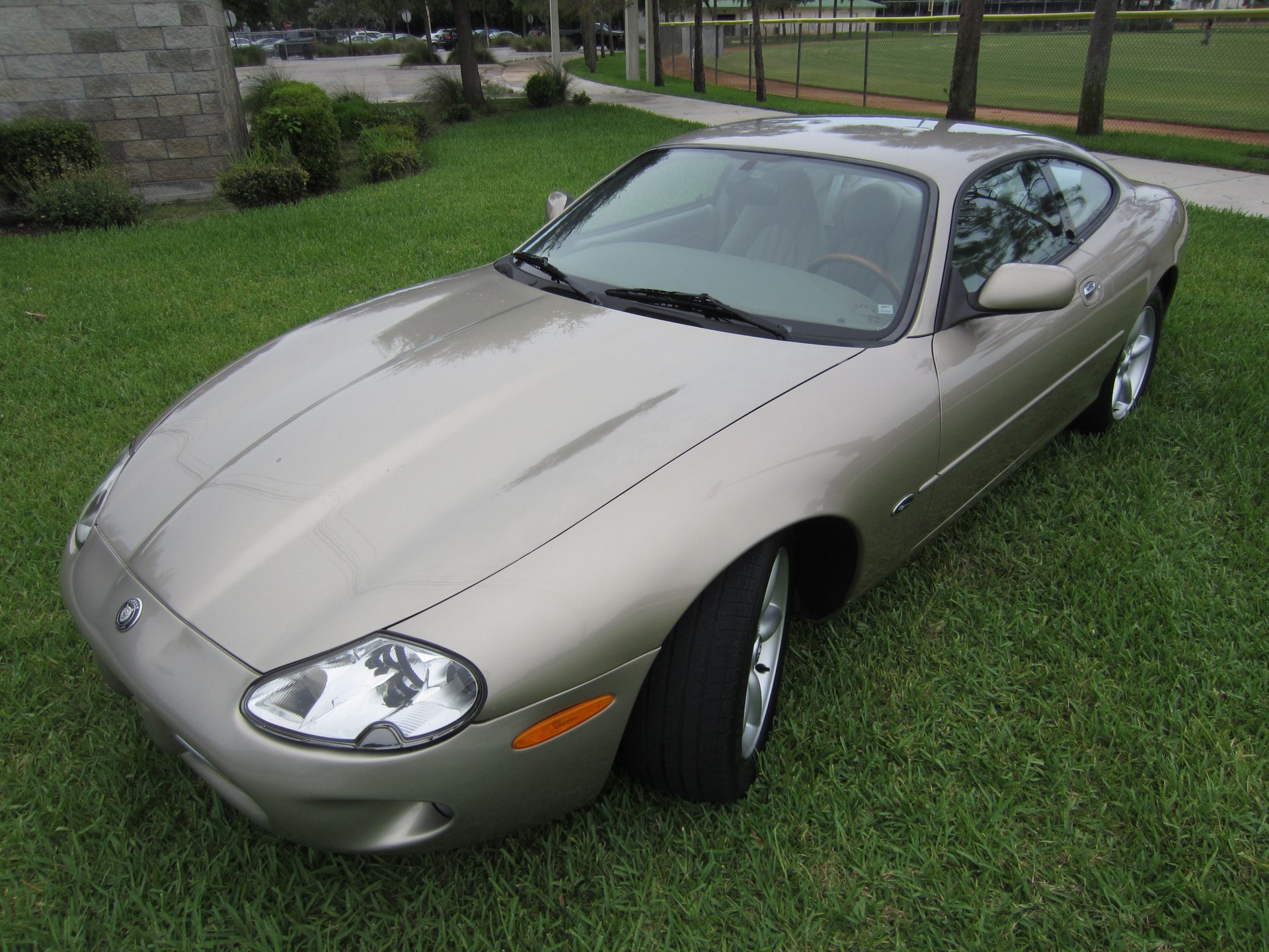 1997 jaguar xk8 coupe