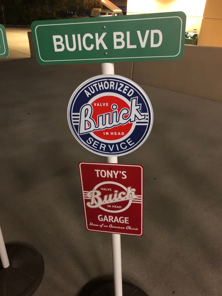  Buick Blvd Sign 