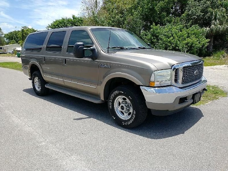 2002 ford excursion colors