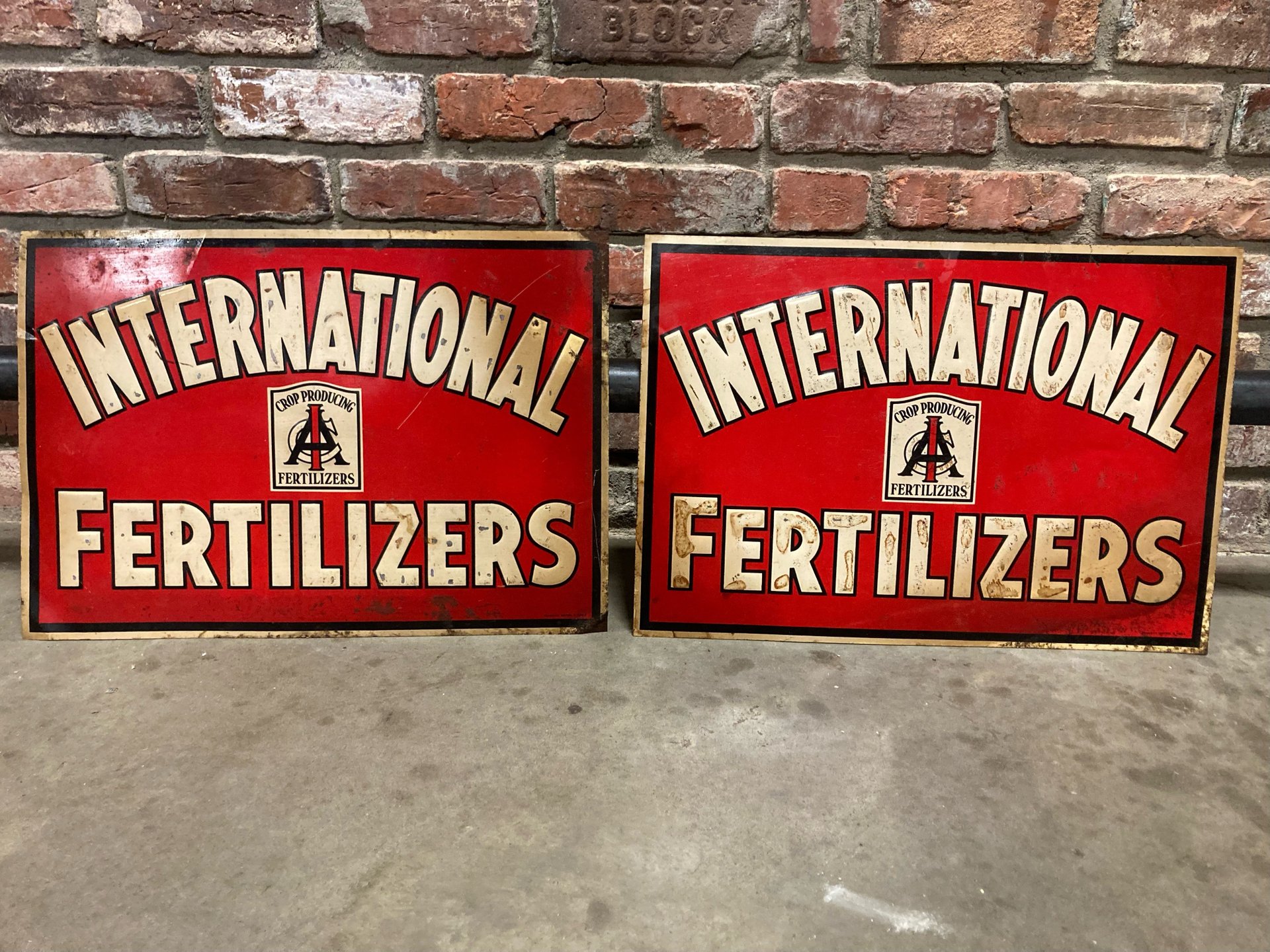 International fertilizers metal sign 2