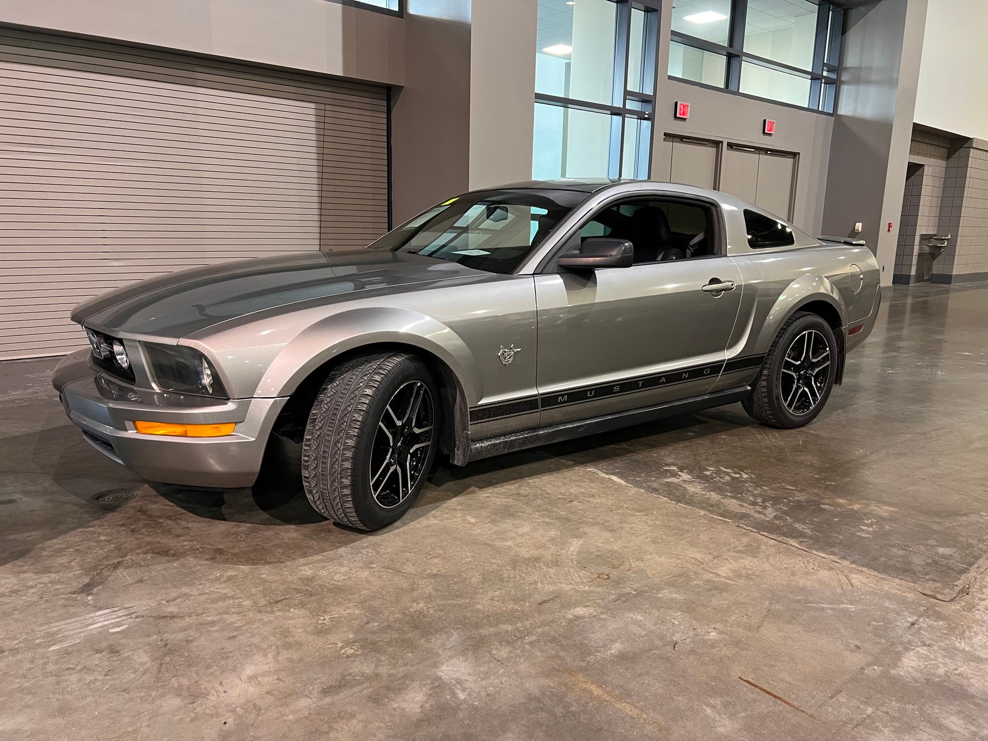 2009 ford mustang premium coupe