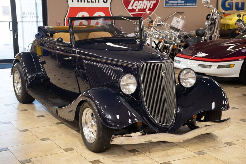 1934 Ford Cabriolet