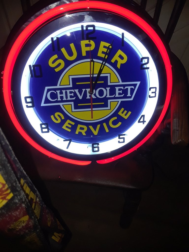  Chevrolet Super Service Neon Clock