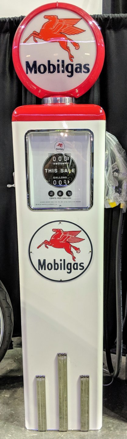 Mobil gas pump
