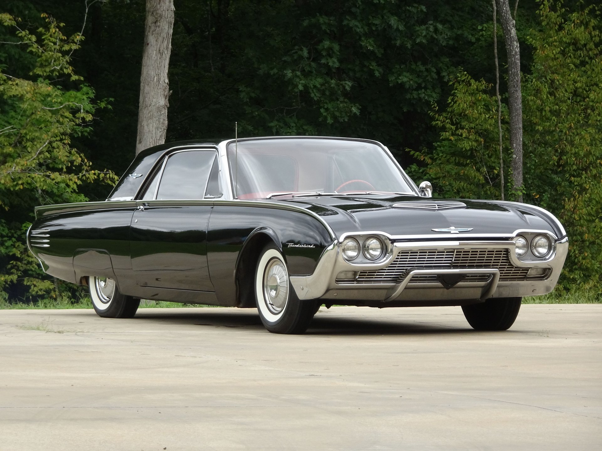 1961 Ford Thunderbird | Raleigh Classic Car Auctions