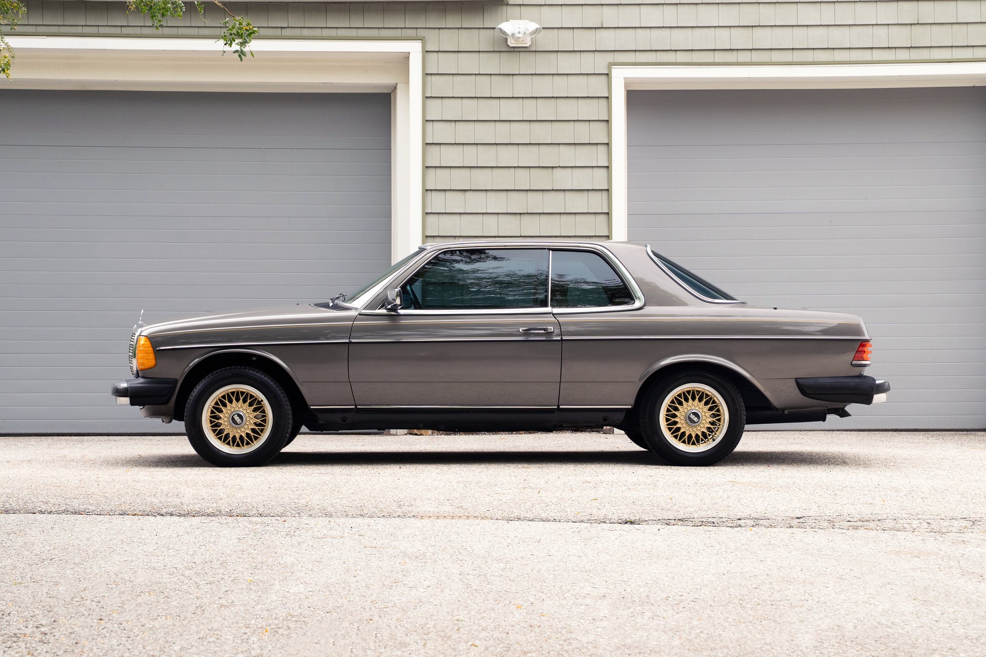 For Sale 1985 Mercedes-Benz 300 CD