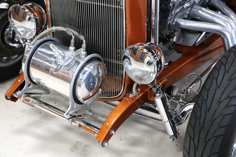 1932 Ford Coupe 7