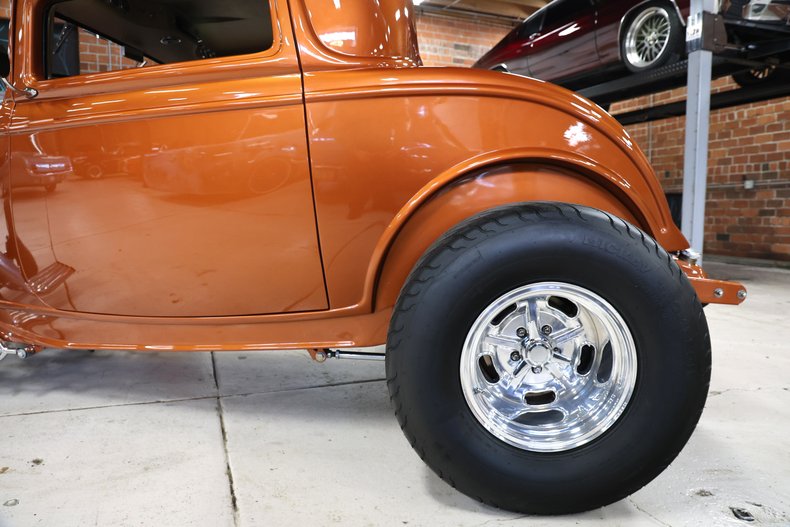 1932 Ford Coupe 14