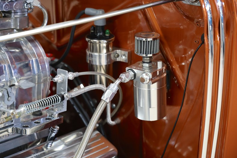 1932 Ford Coupe 27