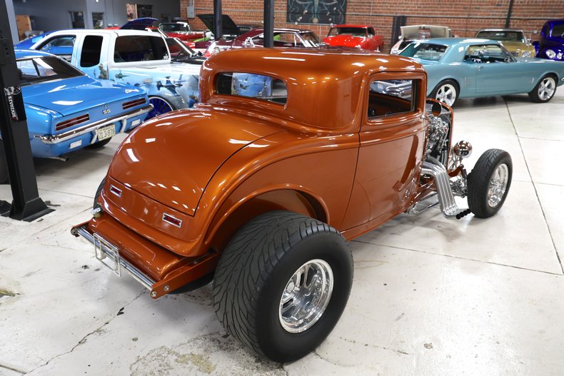 1932 Ford Coupe 43