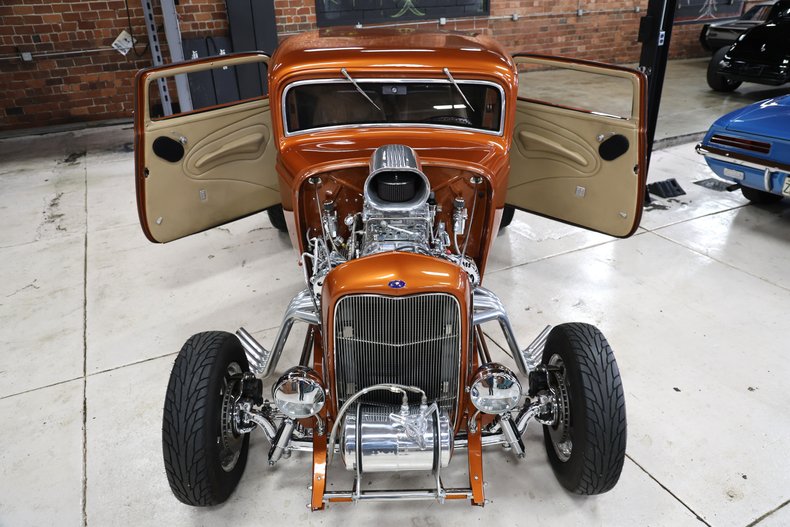 1932 Ford Coupe 74