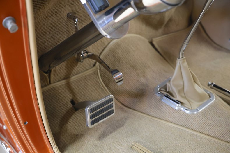 1932 Ford Coupe 89