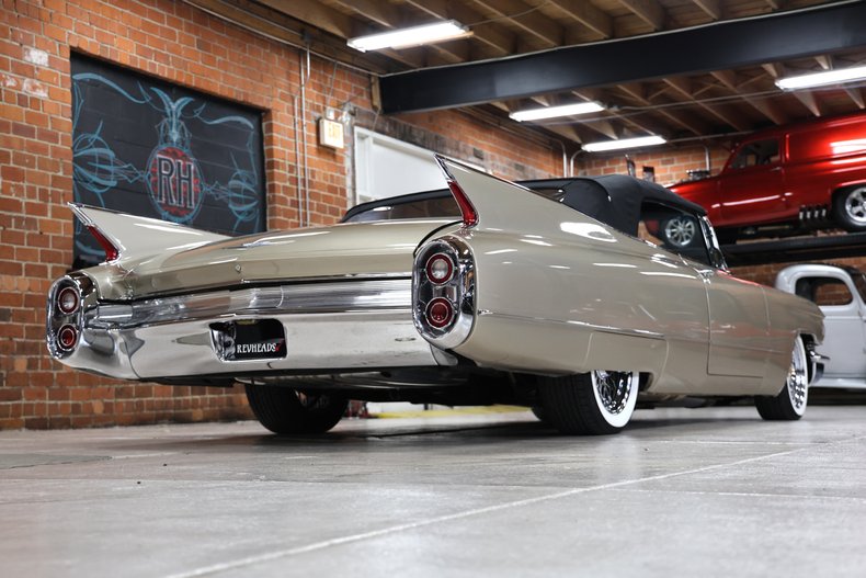 1960 Cadillac Series 62 35