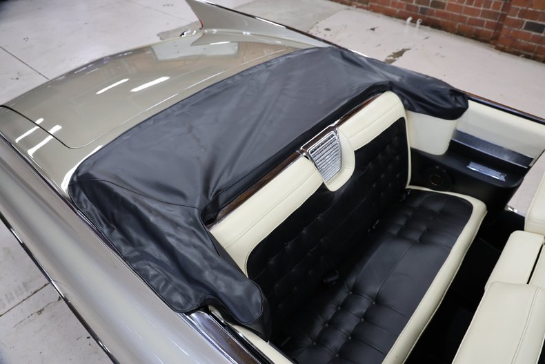 1960 Cadillac Series 62 107