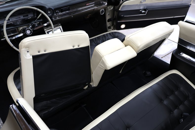 1960 Cadillac Series 62 111