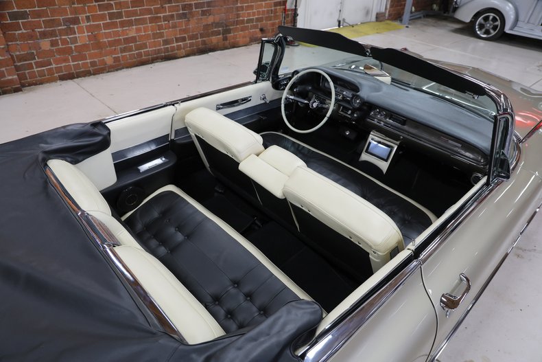 1960 Cadillac Series 62 112