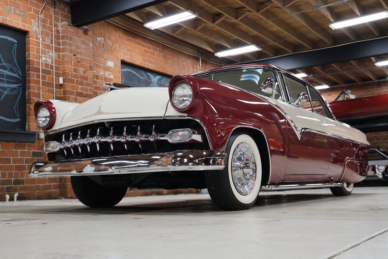 1955 Ford Fairlane 4