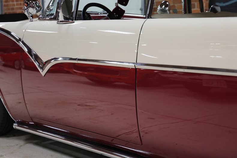 1955 Ford Fairlane 23