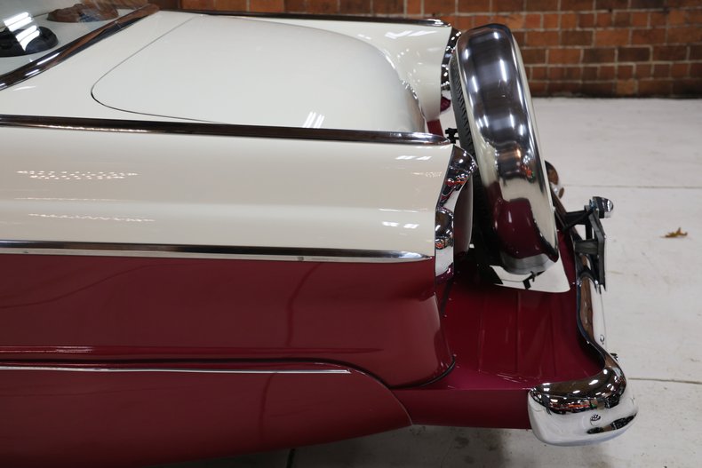1955 Ford Fairlane 26