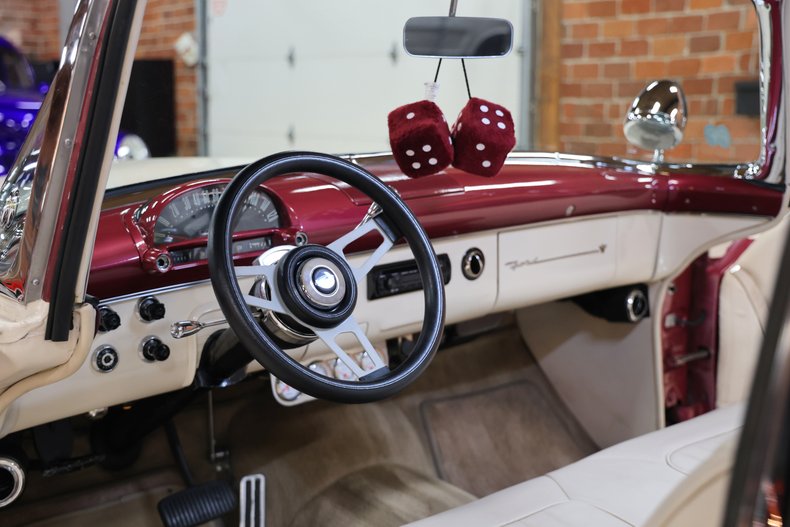 1955 Ford Fairlane 80