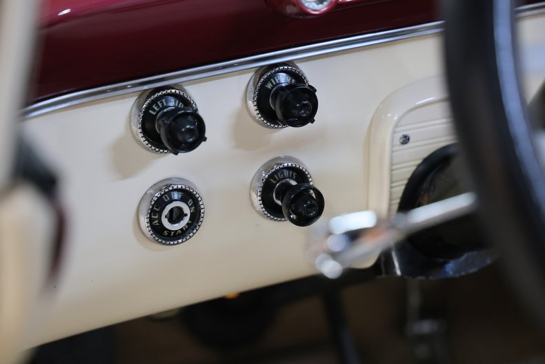 1955 Ford Fairlane 84