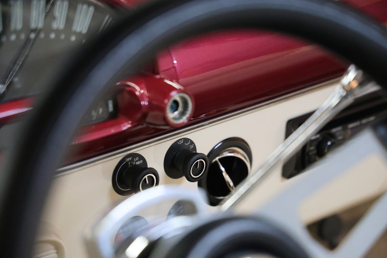 1955 Ford Fairlane 85