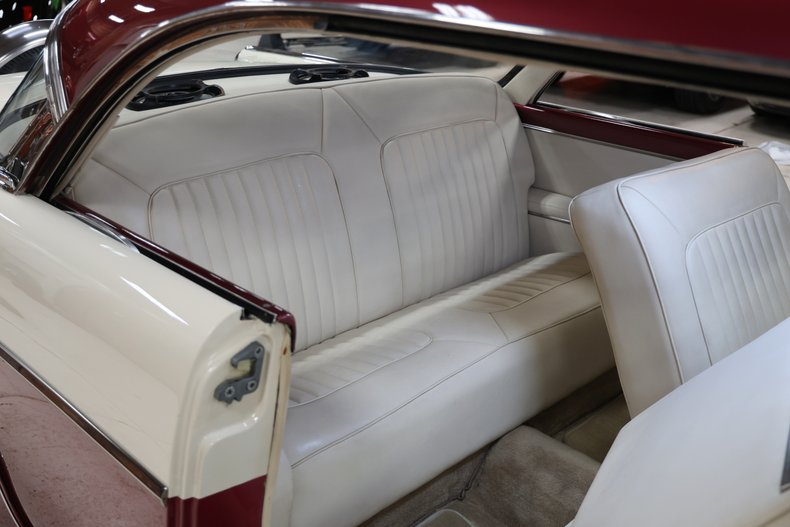 1955 Ford Fairlane 105