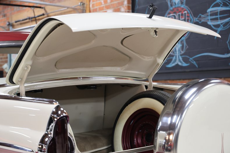 1955 Ford Fairlane 125