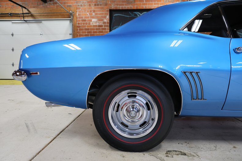 1969 Chevrolet Camaro 16