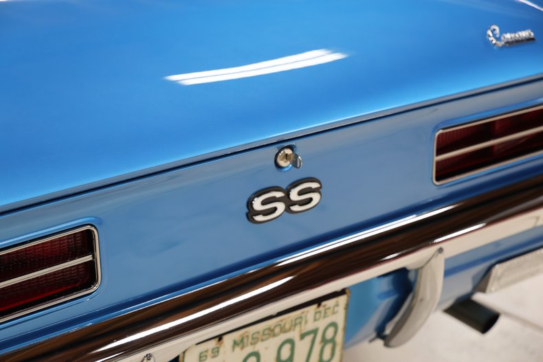 1969 Chevrolet Camaro 41