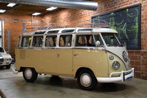 For Sale 1974 Volkswagen Kombi Bus