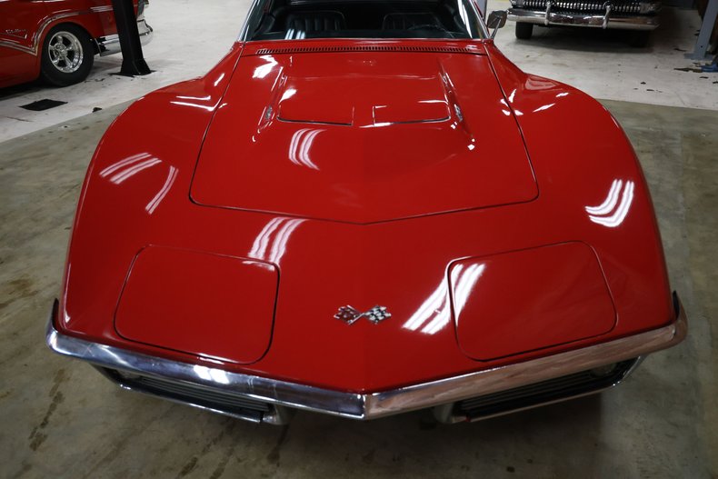 1968 Chevrolet Corvette 12