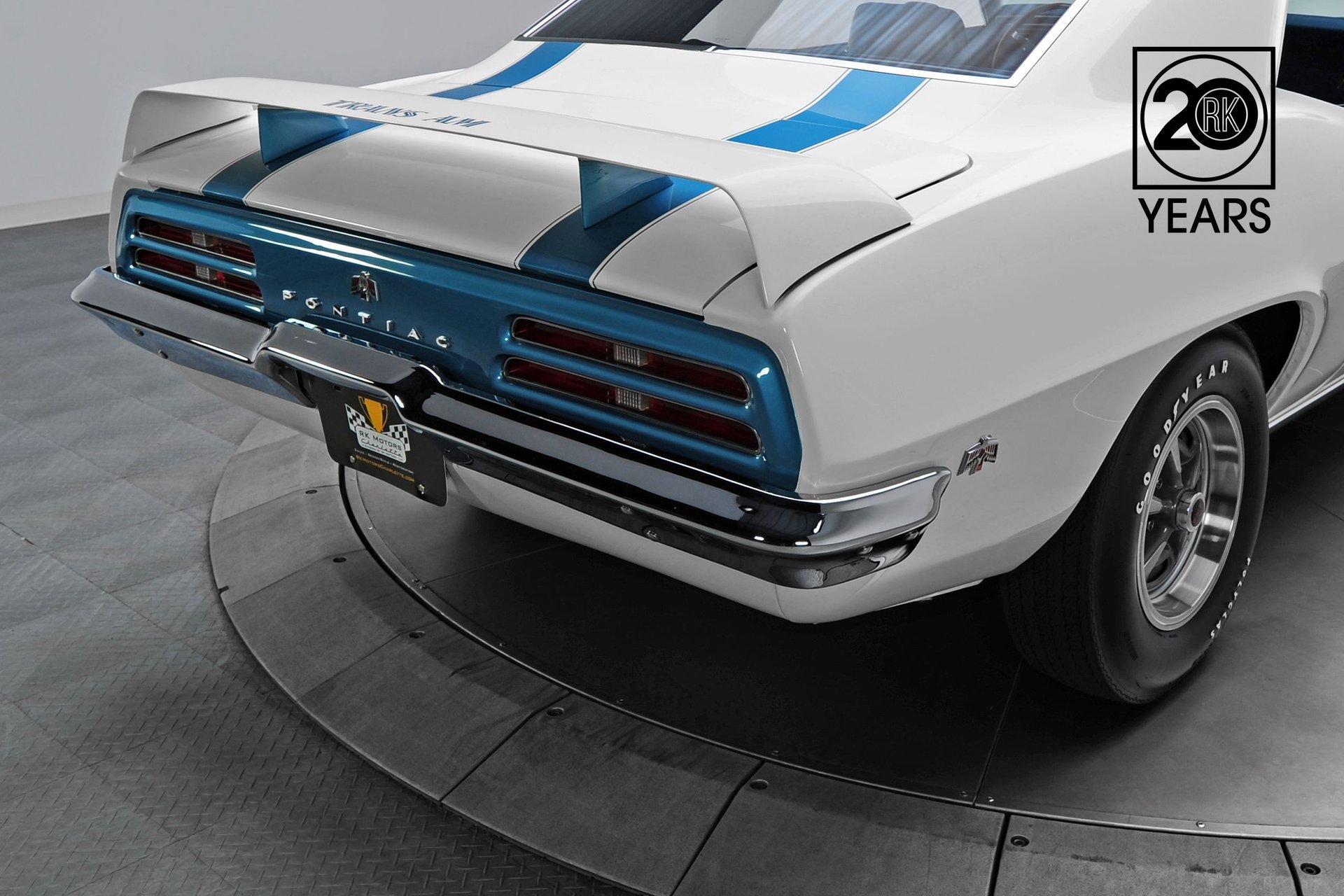 Pontiac Trans Am Cars License Plate / Gas Door Extension Bracket For ...