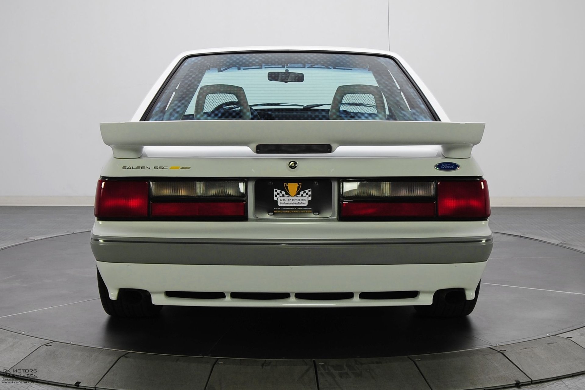 1989 ford mustang ssc