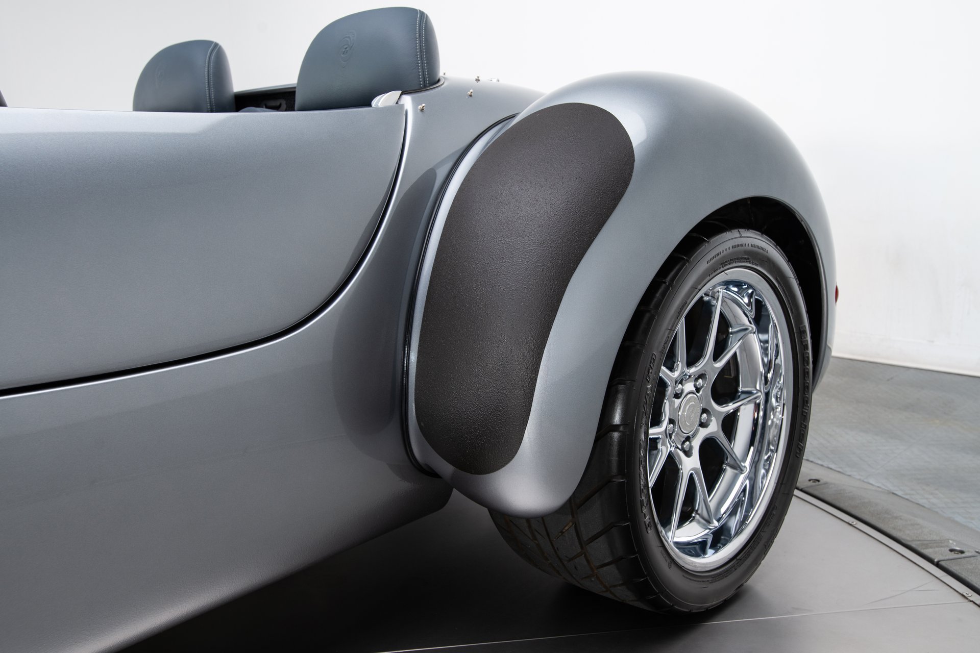 1999 panoz aiv roadster 10th anniversary edition