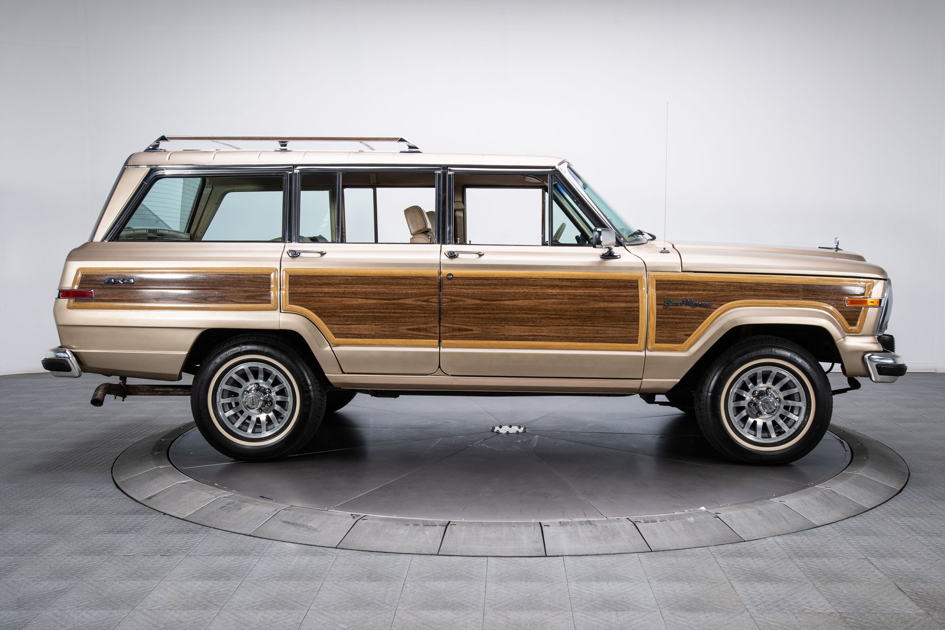 For Sale 1989 Jeep Grand Wagoneer