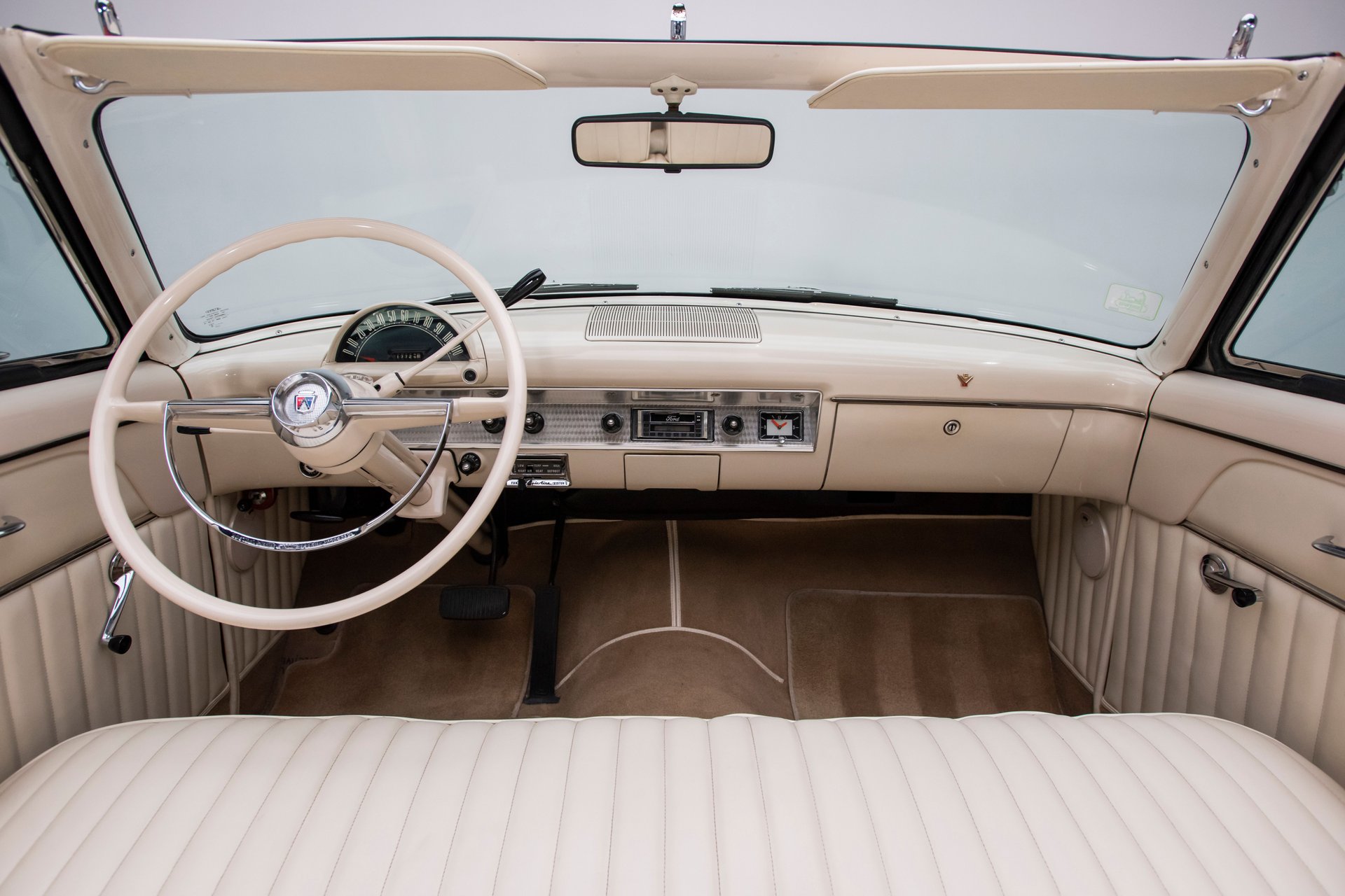 1954 ford crestline sunliner