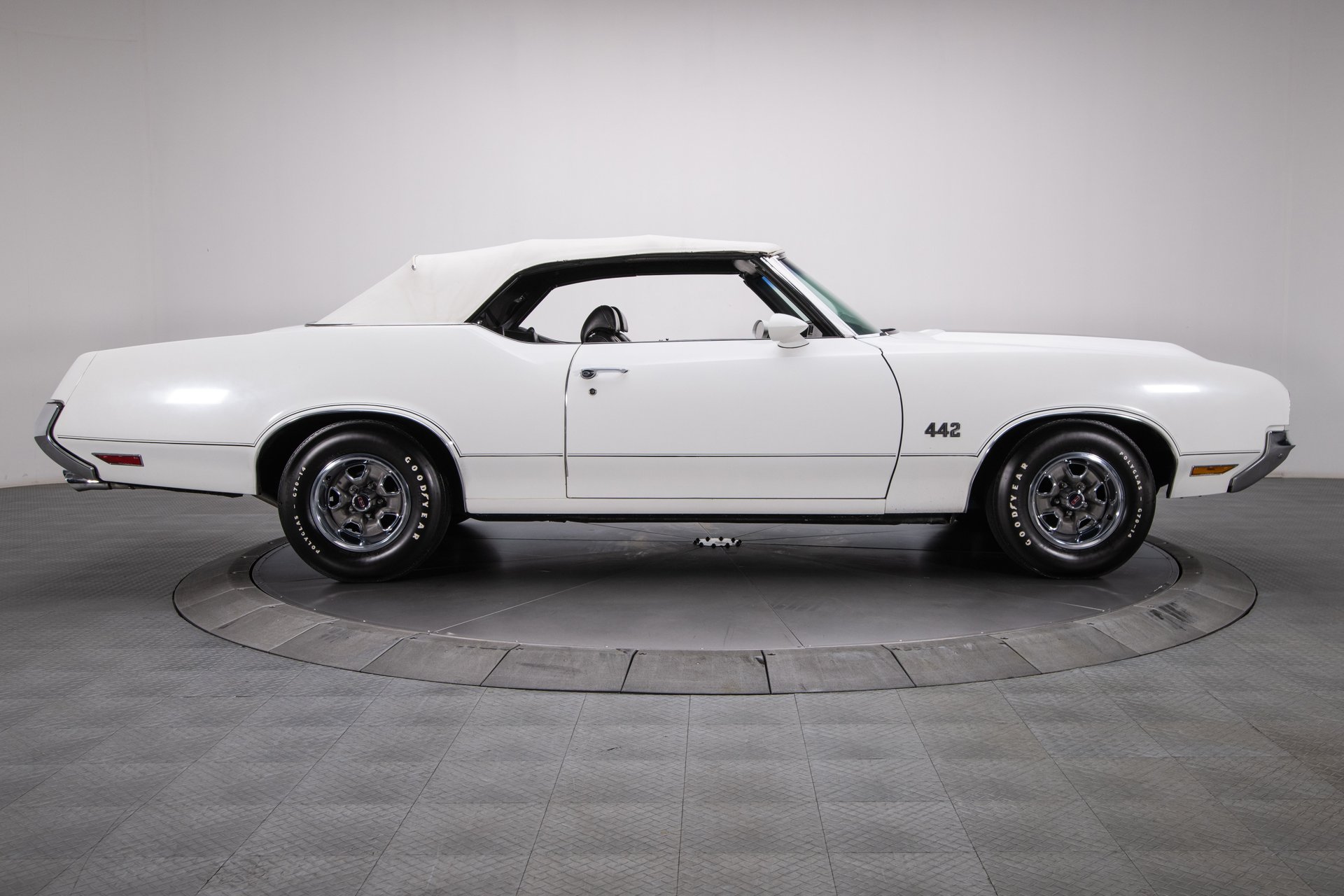 For Sale 1970 Oldsmobile 442