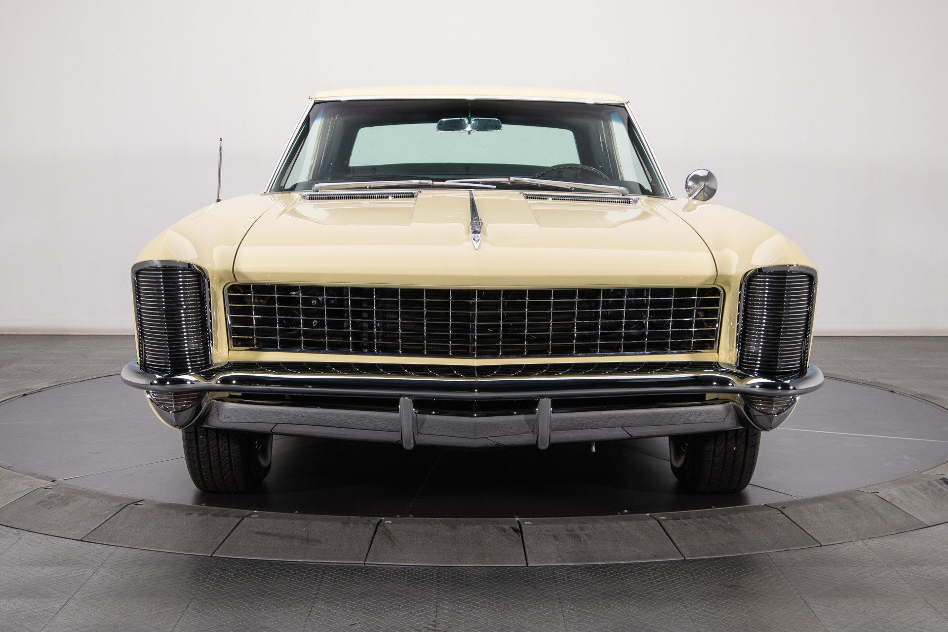 For Sale 1965 Buick Riviera GS