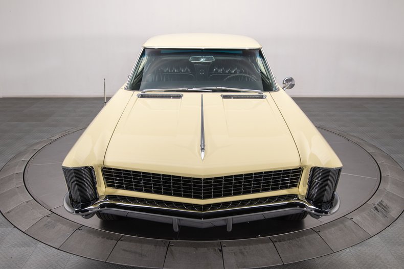 For Sale 1965 Buick Riviera GS