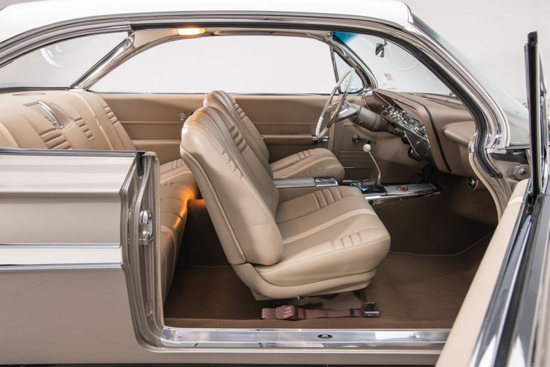 1961 Chevrolet Impala 69